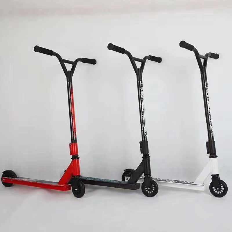 Mechanical scooter full figure