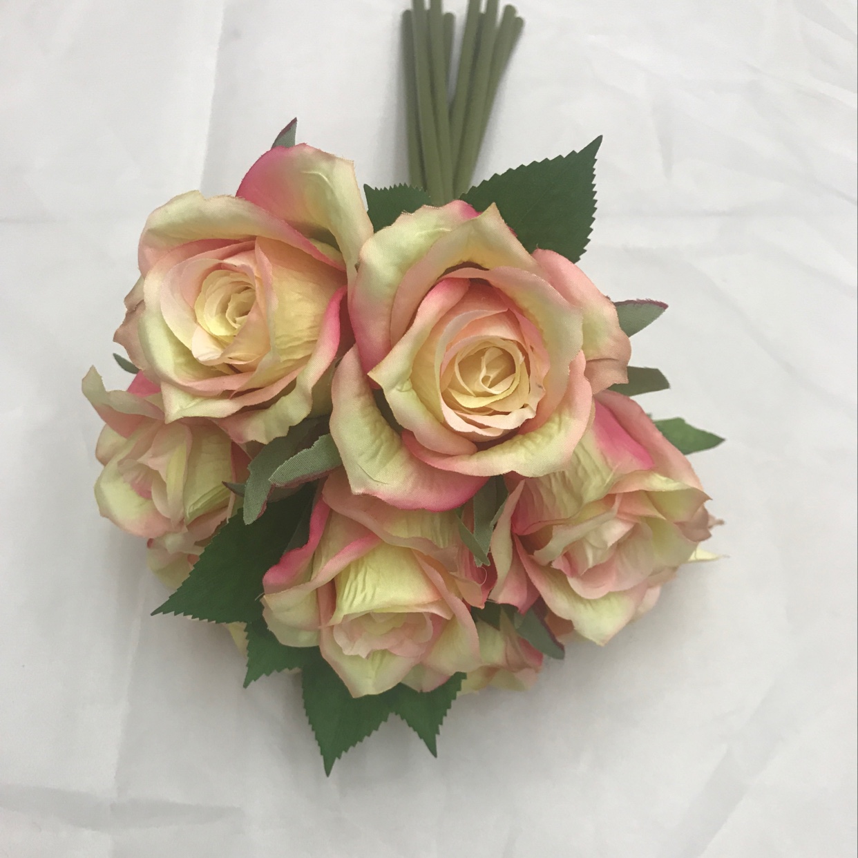 Eight hands holding roses Application Scenario