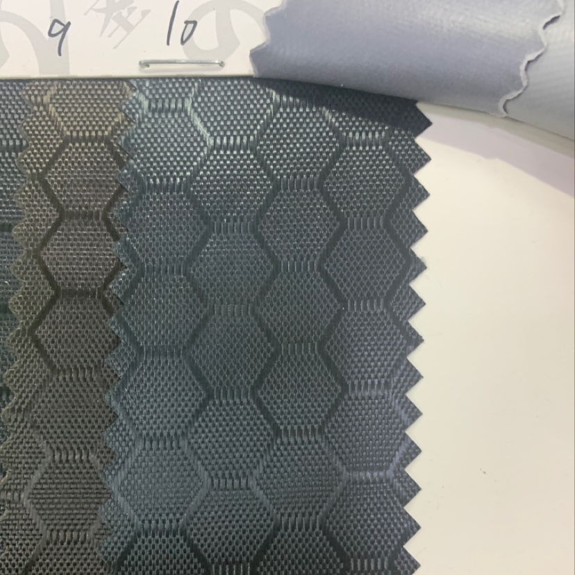 厂家直销热销新款pvc皮革大量现货高中低档箱包沙发鞋材面料货号大足球pvc皮革03详情2