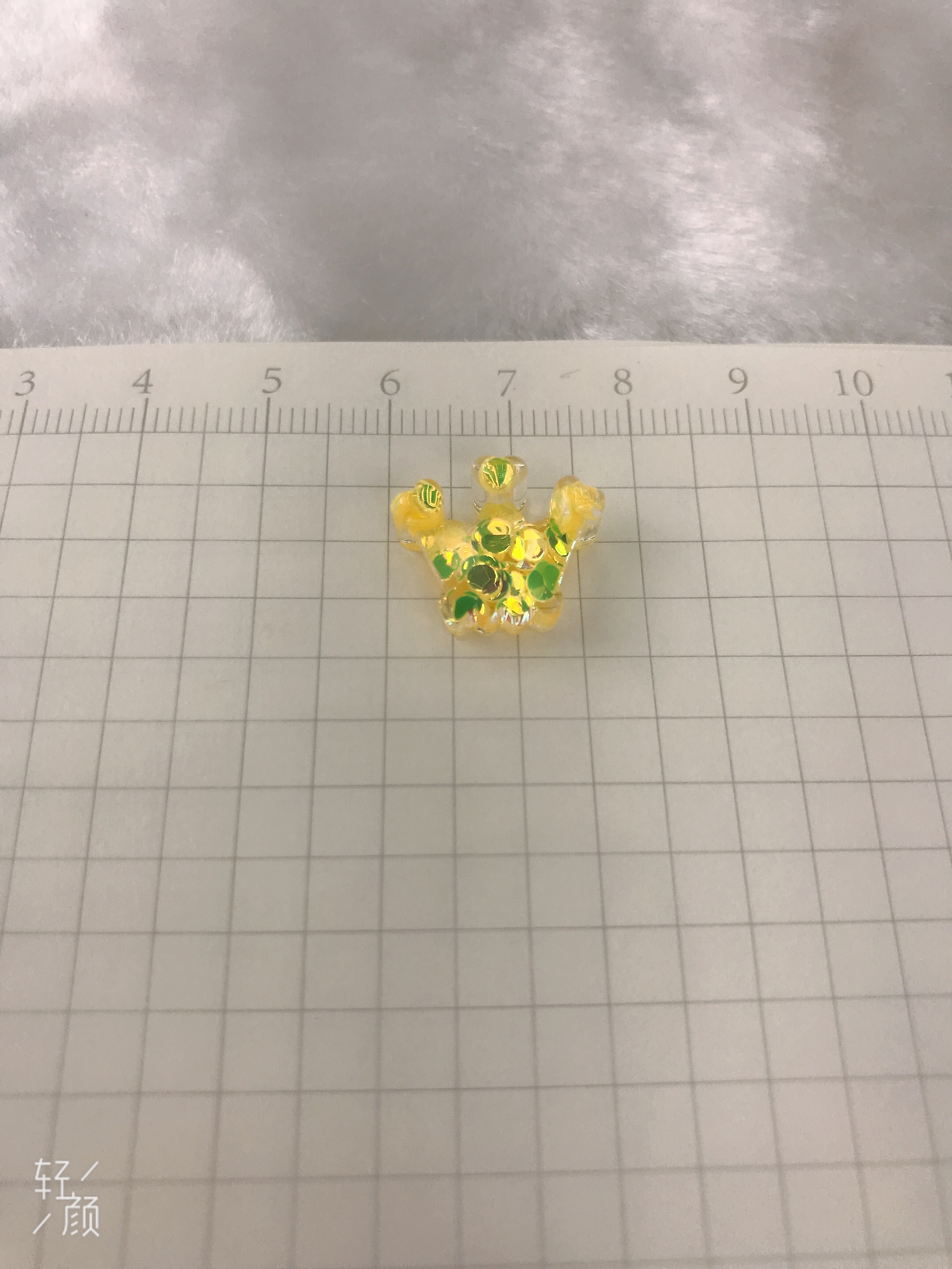 ab glue epoxy resin glass cut surface AB colored sequin crown details Picture