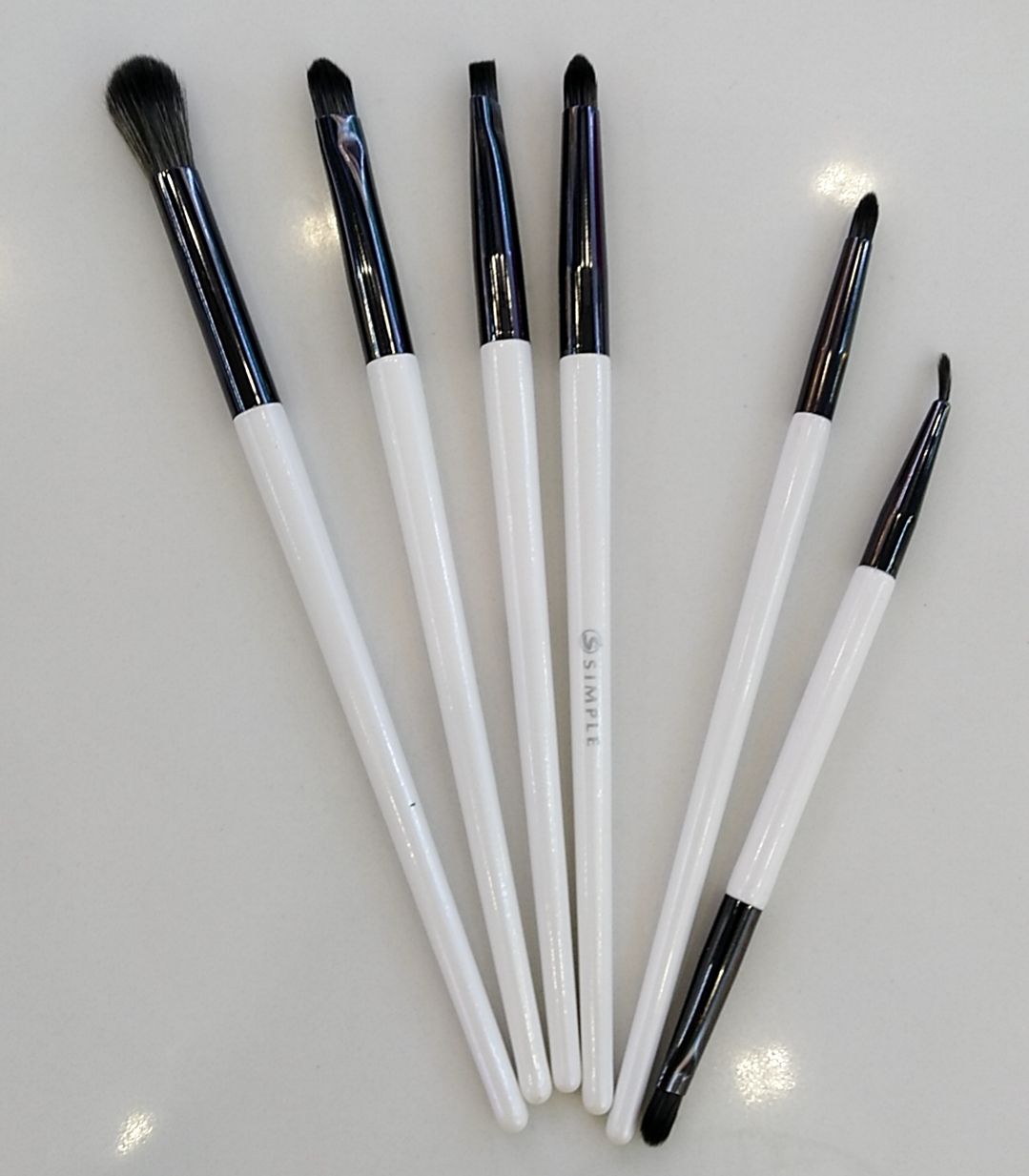 彩妆套装10支装白色细节图