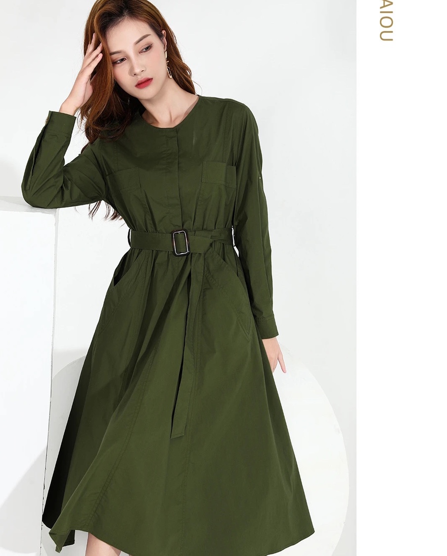 Jimmy Seio's 2020 autumn collection features a new fashionable dark green dress with a high-end style