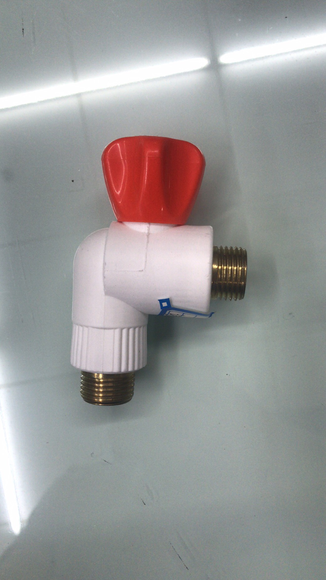 Export Middle East, South America, Africa, Southeast Asia, Iraq plastic faucets Specification drawing