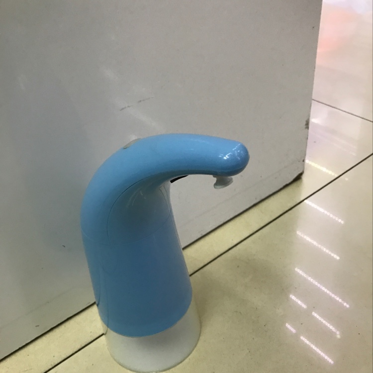 681感应皂液器
