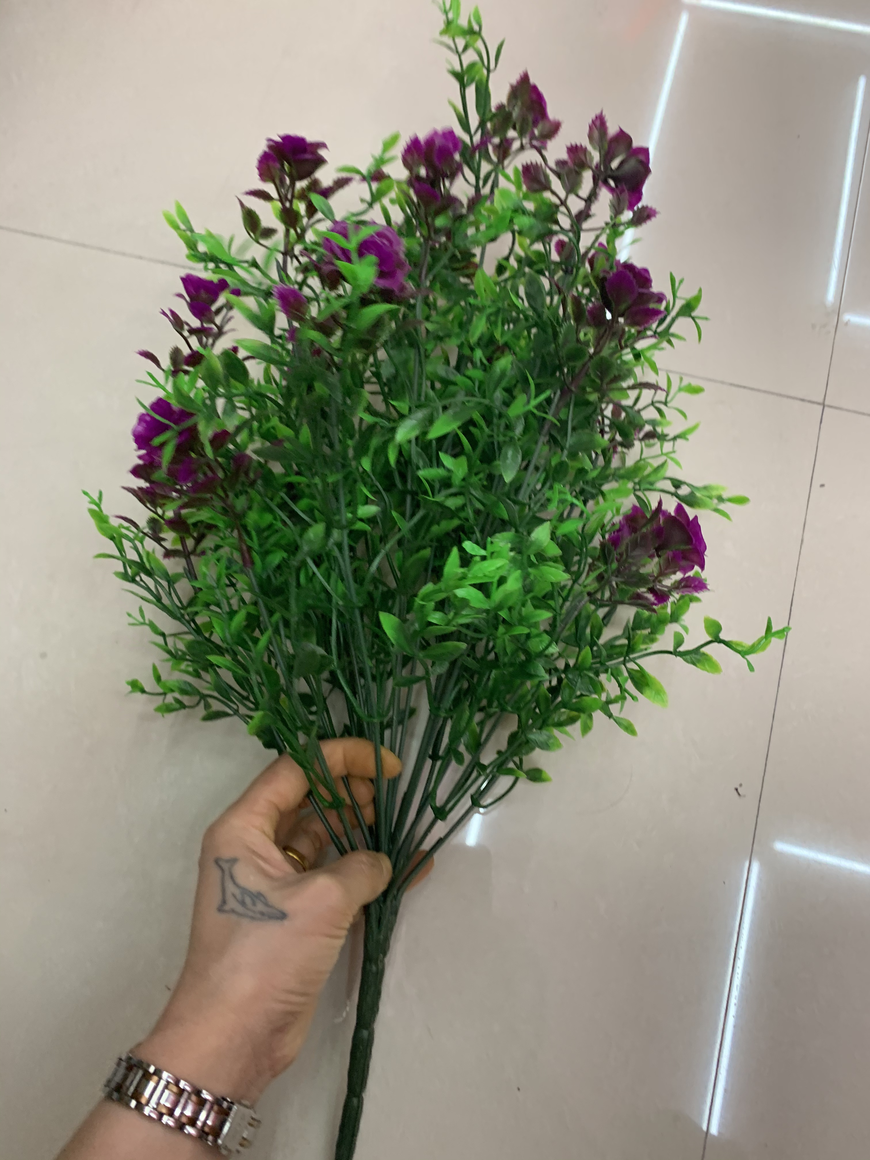 Eighteen roses Application Scenario