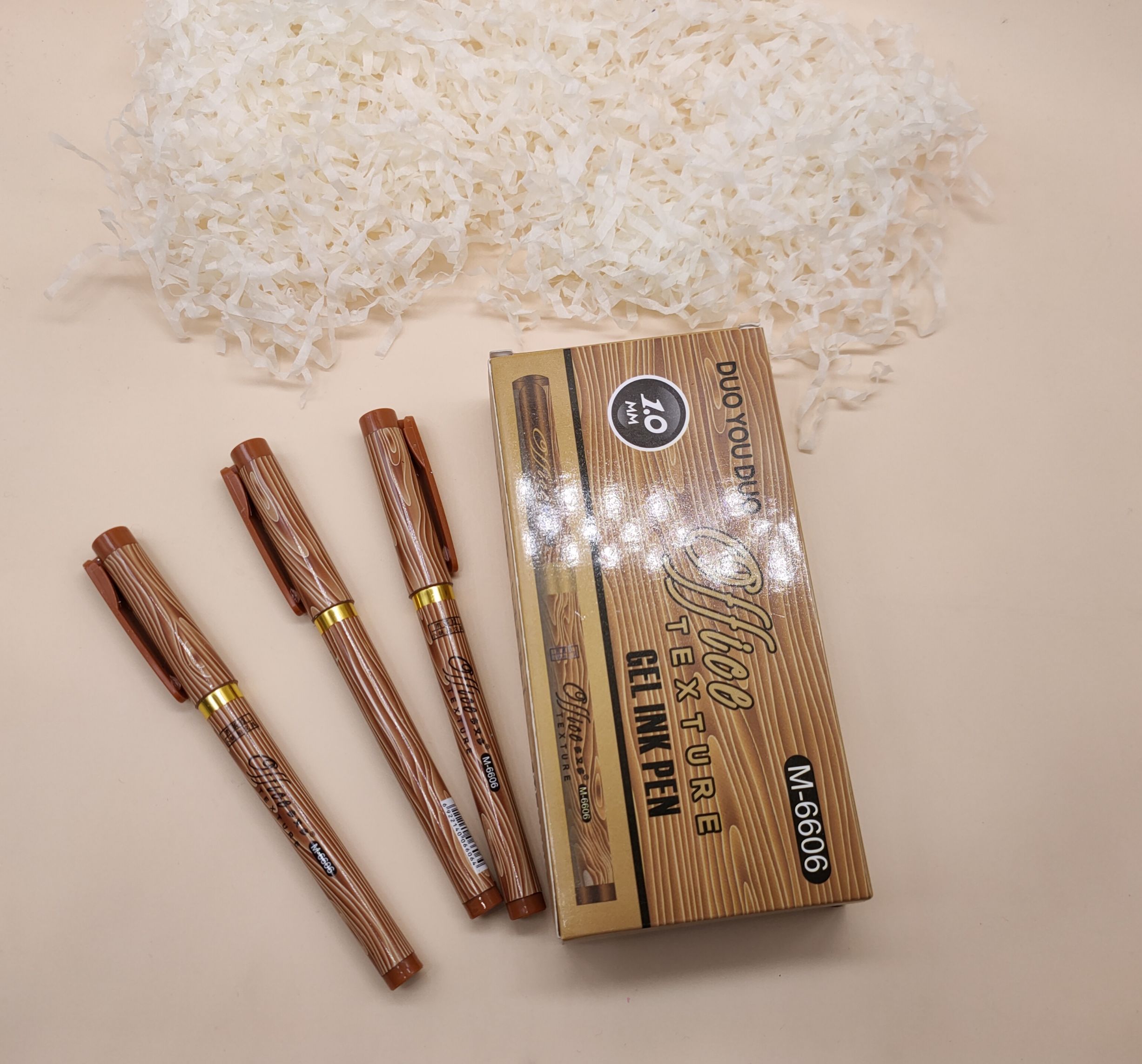 Durable and durable neutral pen for office use by students