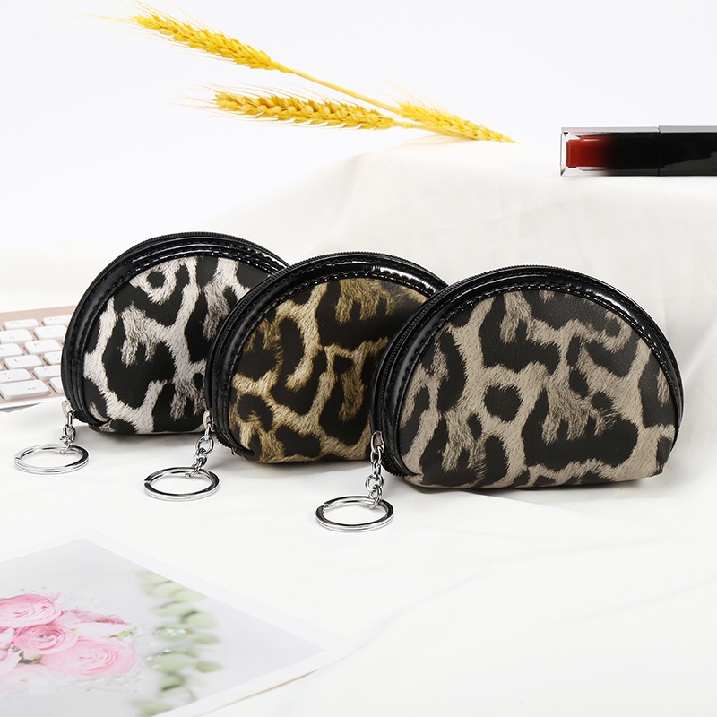时尚女包新款2020夏欧美潮流斜贝壳形豹纹零钱包网红款包