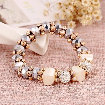 Multi-fitting bracelet next to 182