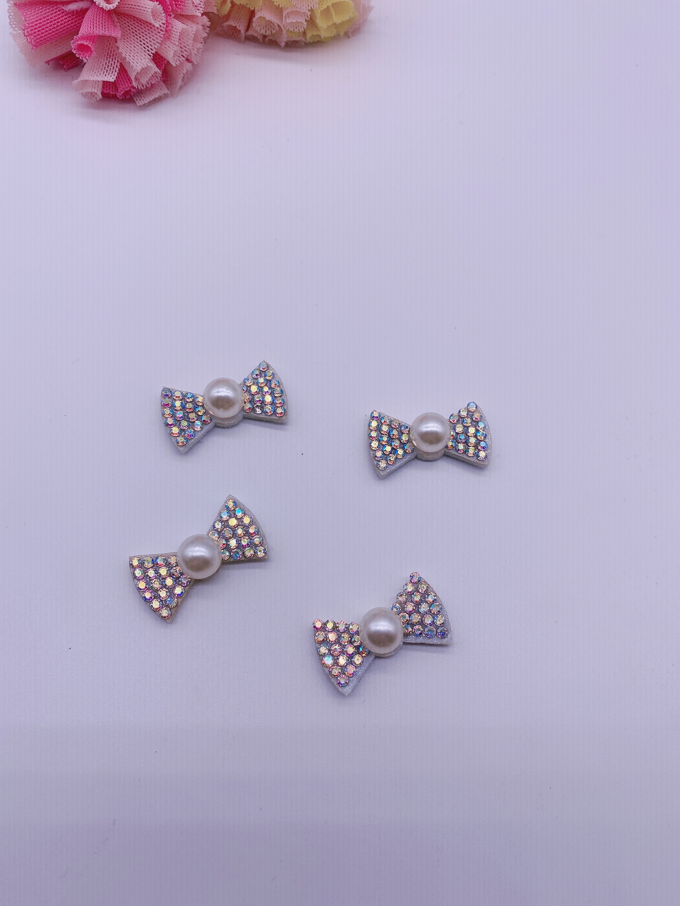 Bead and diamond bow tie ultrasonic accessory accessory, headwear color, small ding cloth flower, hand-decorated flower bead and diamond bow tie ultrasonic accessory accessory, headwear color, small ding cloth flower, hand-decorated flower bead and diamond bow tie ultrasonic matching details Picture