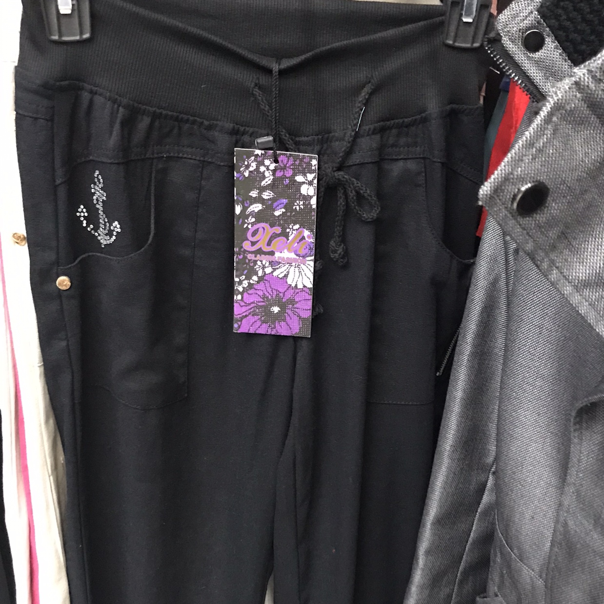 Black trousers thumbnail