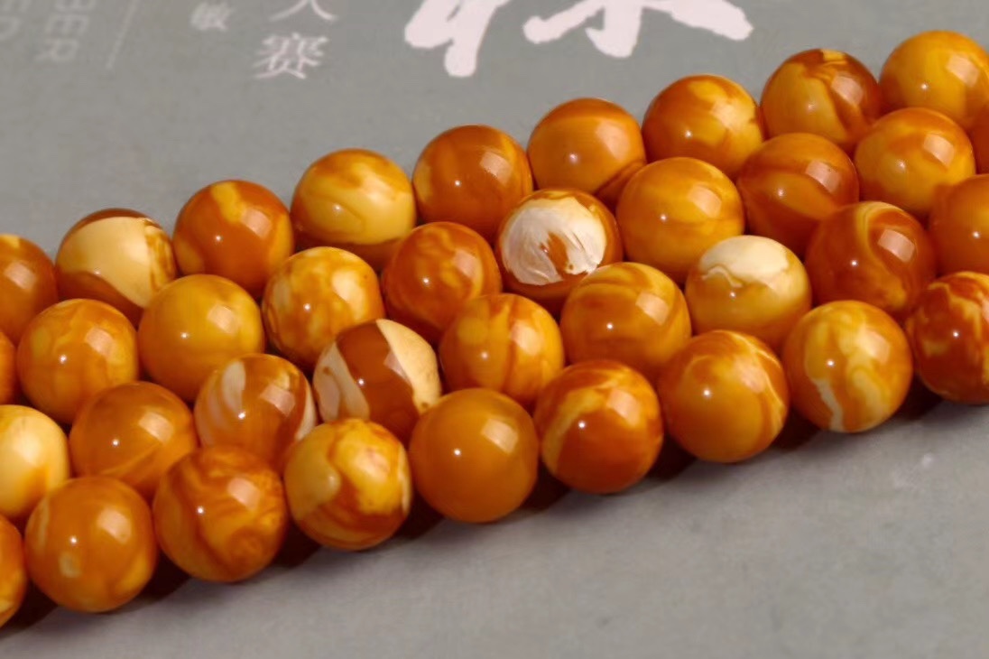 108 pieces of European recycled old beeswax, 7mm in size undefined