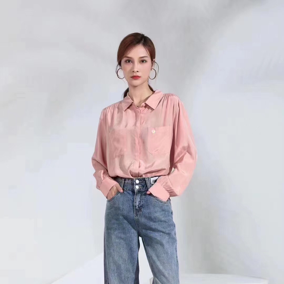 Jimmy Seio's 2020 autumn collection features a new Korean-style, fashionable and personalized pink shirt