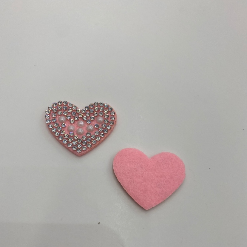 Ceramic heart-shaped ultrasonic accessory jewelry, headwear color, Ding Xiao cloth flower, handcrafted decorative flower, ceramic heart-shaped ultrasonic accessory jewelry, headwear color, Ding Xiao cloth flower, handcrafted decorative flower, ceramic heart-shaped ultrasonic accessory jewelry, headwear color details Picture