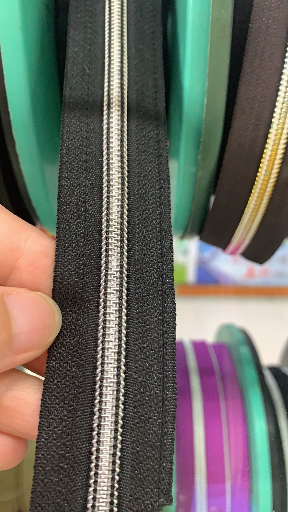 厂家直销5#尼龙银齿黑布码装详情图1