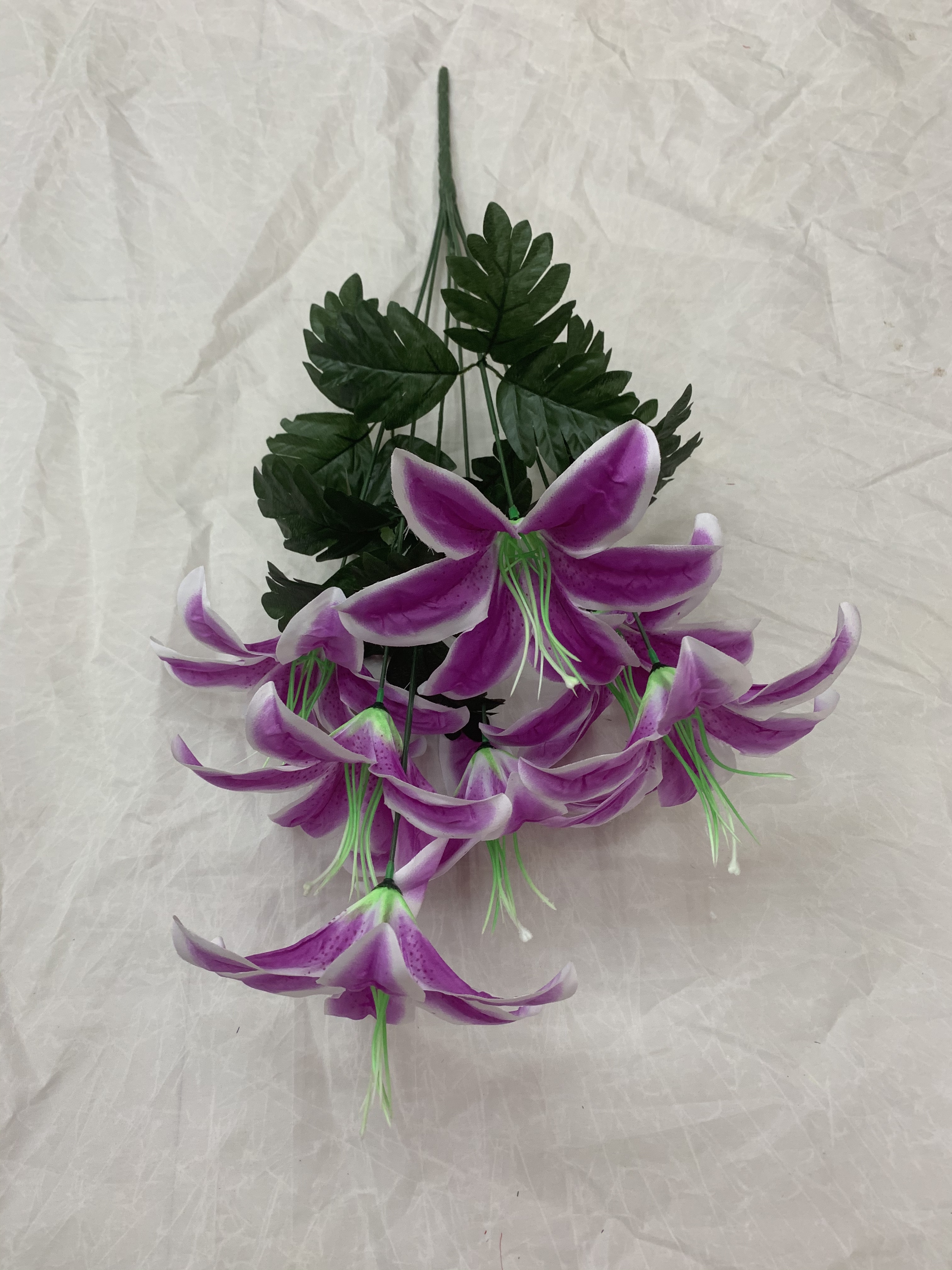 Seven lilies details Picture