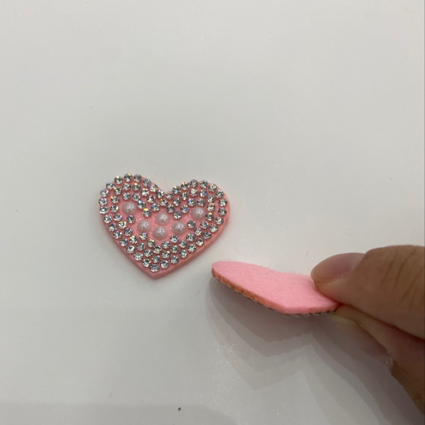 Ceramic heart-shaped ultrasonic accessory jewelry, headwear color, Ding Xiao cloth flower, handcrafted decorative flower, ceramic heart-shaped ultrasonic accessory jewelry, headwear color, Ding Xiao cloth flower, handcrafted decorative flower, ceramic heart-shaped ultrasonic accessory jewelry, headwear color Specification image