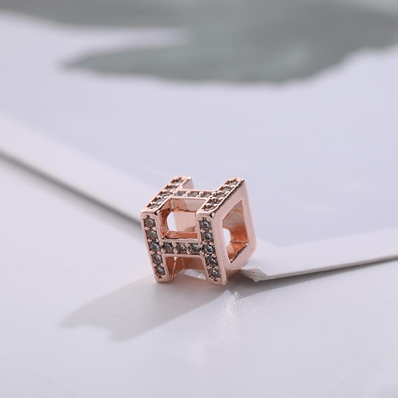 Creative H-shaped cube personalized full-diamond fashion pendant accessory live-streaming on Kuaishou Internet Bestseller Factory direct sales (Single pendant without chain)