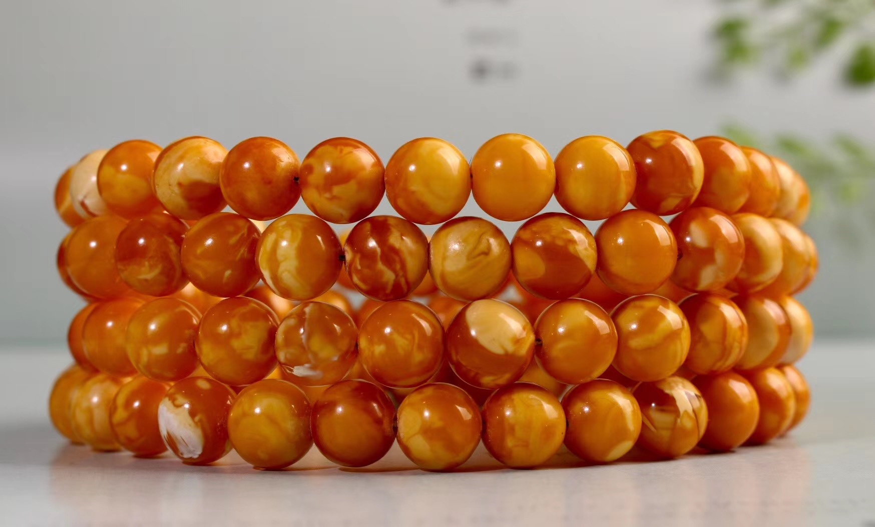 108 pieces of European recycled old beeswax, 7mm in size Item Picture