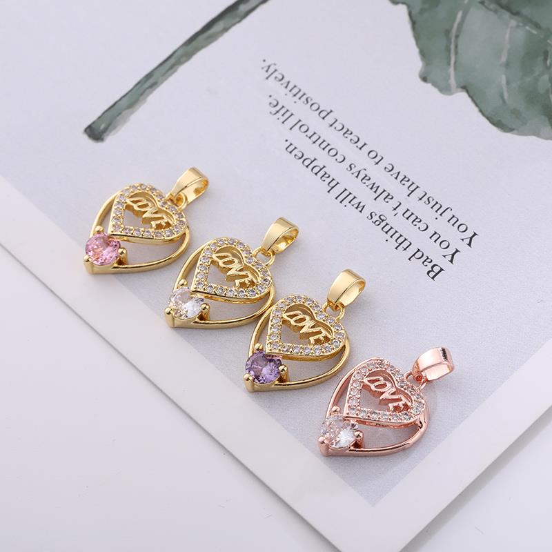 Direct sales from the manufacturer of the popular Qixi Festival LOVE heart-shaped pendant, pendant and accessory with full diamonds Application Scenario