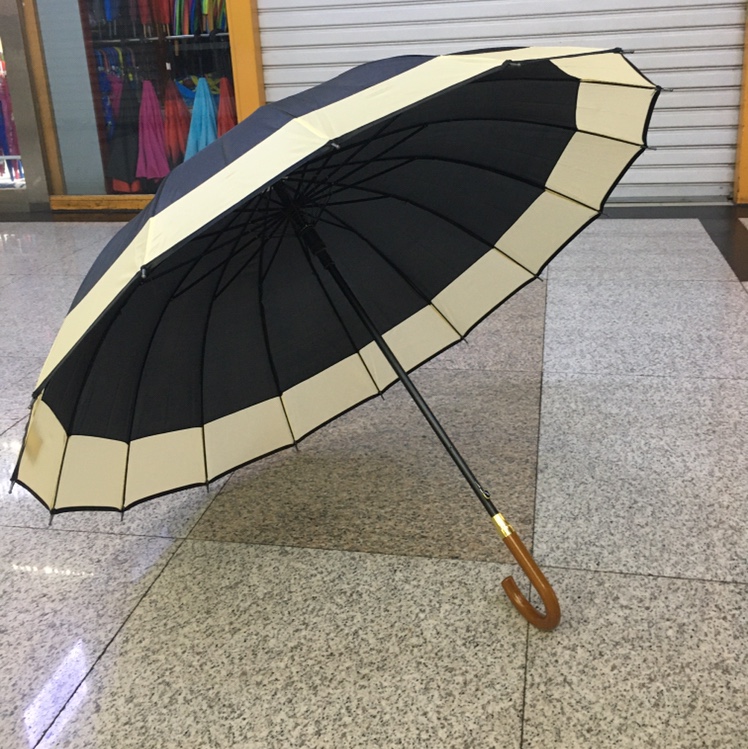 63Cm 16K Side Umbrella Iron Center Bar Wood Resistant Plastic Bend Handle