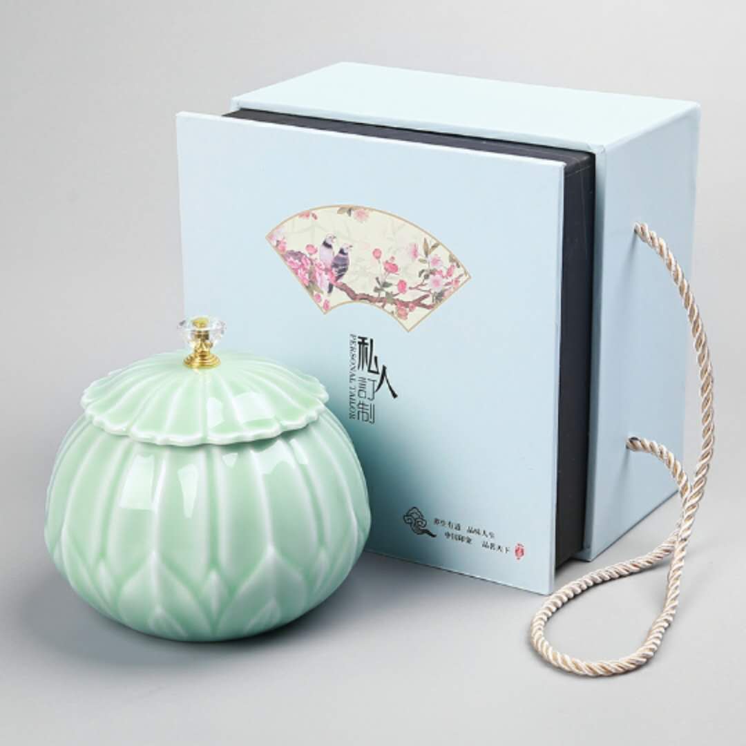 Embossed lotus pattern ceramic large tea canister sealing storage can be installed half catty gift box thumbnail