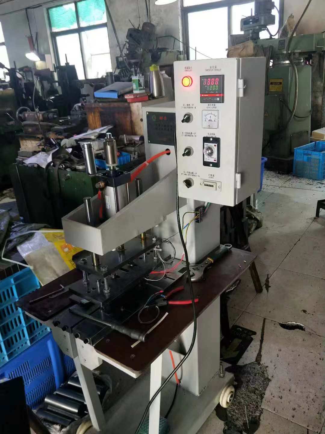 半自动电热台礼品带烫底