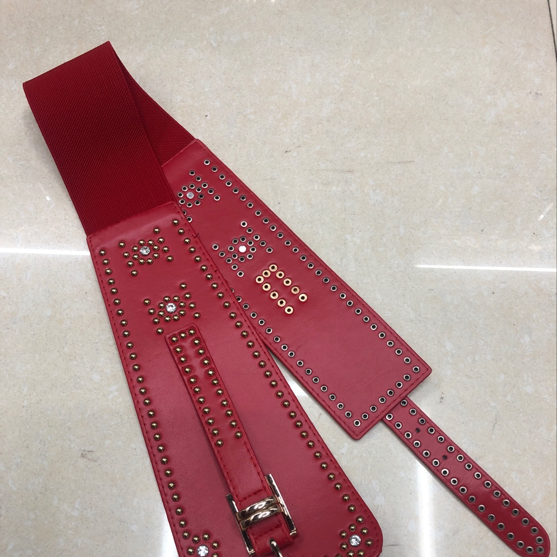 腰封