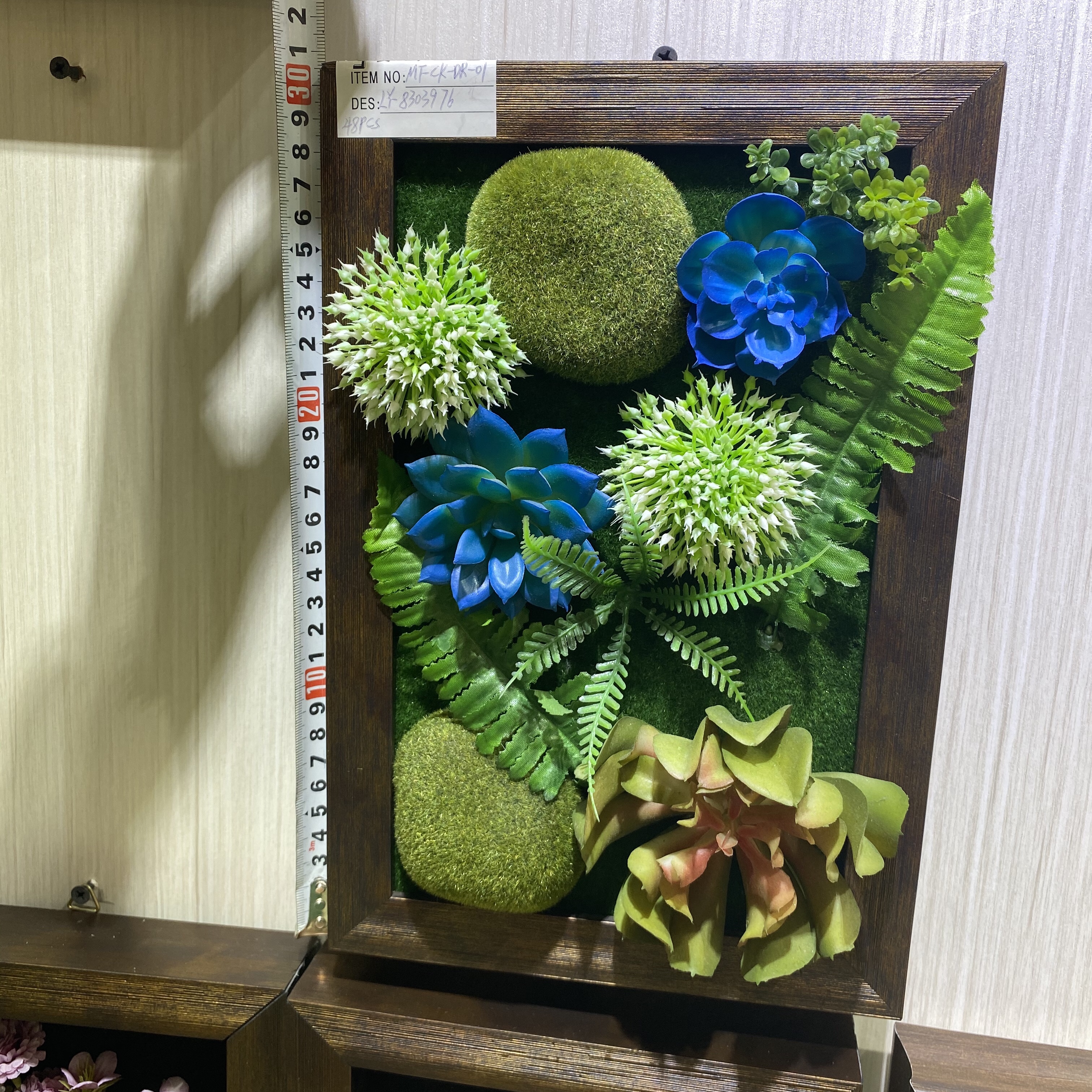 Yiwu's high-quality foam material photo frame simulates succulents, which can be stood upright or hung. Home ornaments details Picture
