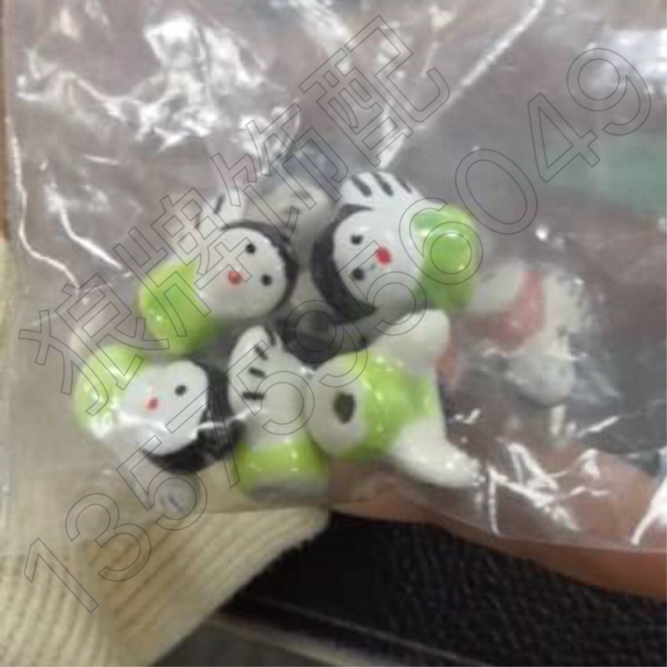 小号陶瓷浮雕正方散珠详情1