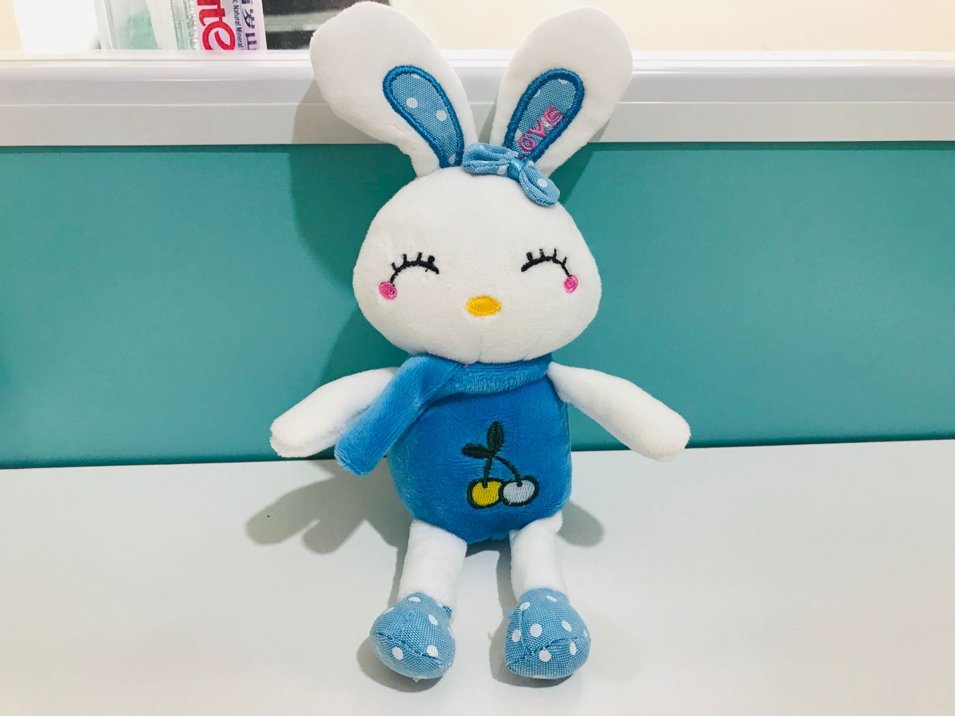 Cartoon plush toys, rabbit figurines, small pendants, dolls, cloth dolls, children's gifts, wedding scattering, clothing accessories detail image 2