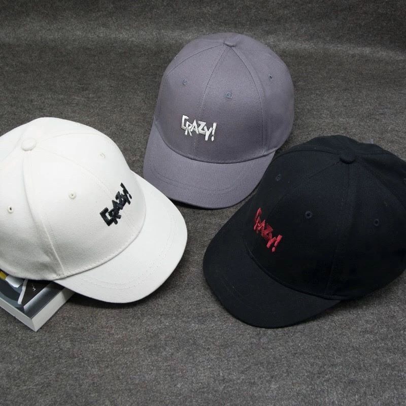 2020 New Baseball Cap Men's And Women's Four Seasons Tide All The Korean Version Of Sunscreen Visor Adult Couples Application Scenario