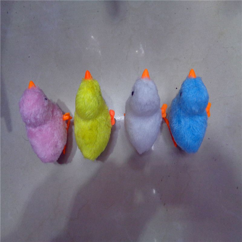 儿童玩具会跳的小鸡 上链发条毛绒小鸡 爆款创意鸡地推货厂家直销