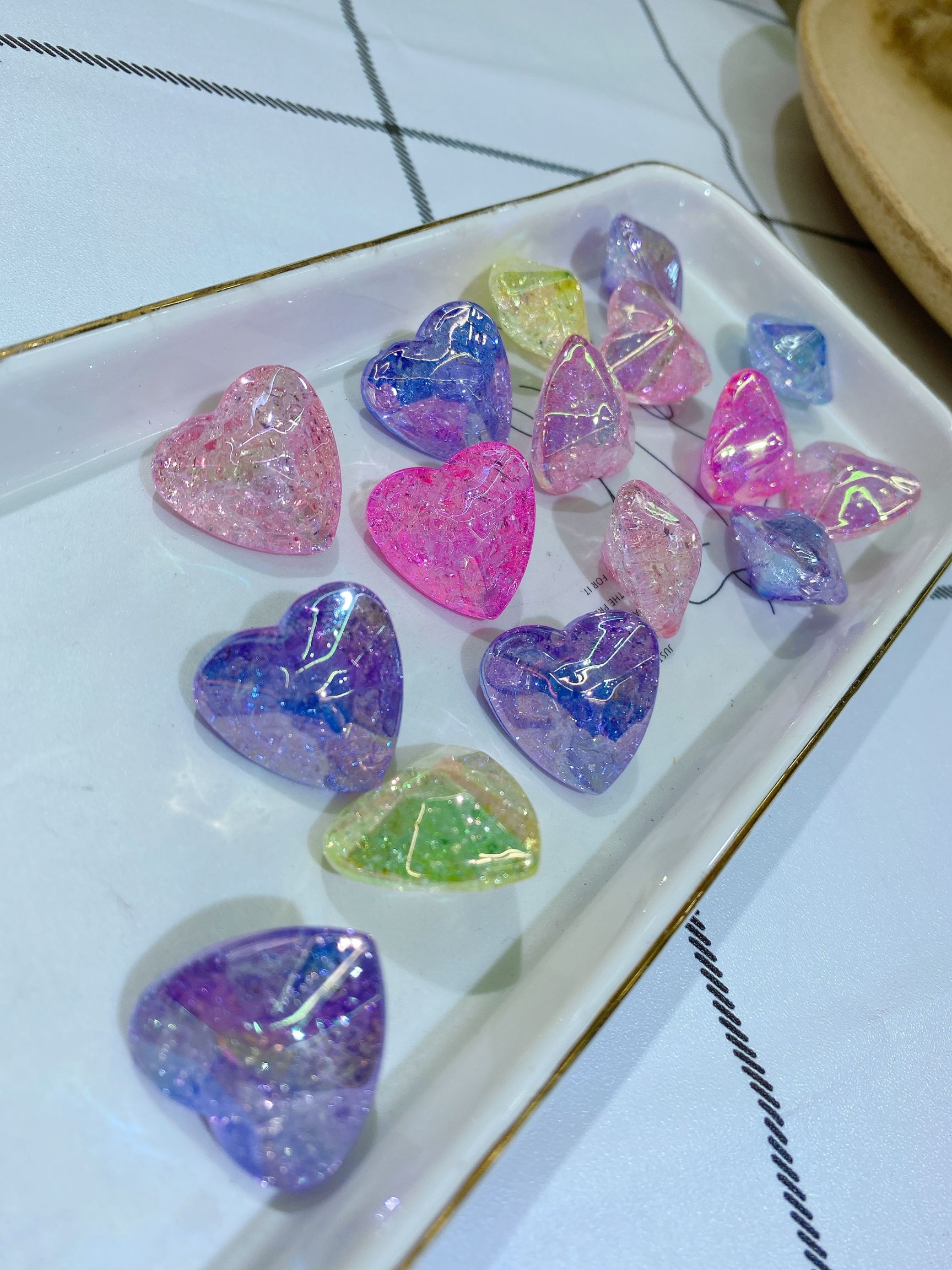 Acrylic back hole heart-shaped seven-color headband accessory