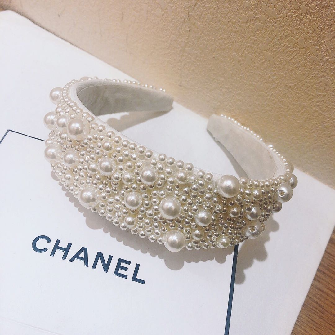 Japanese and Korean ethos pearl headband thumbnail