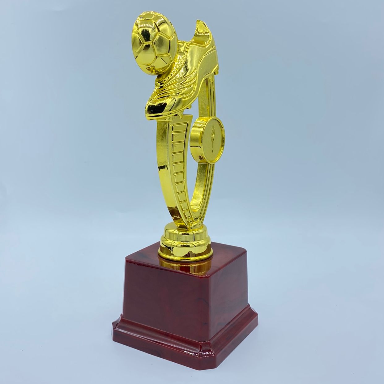 New popular competition prizes and rewards from Yiwu, plastic football trophies with customizable logos pic 1
