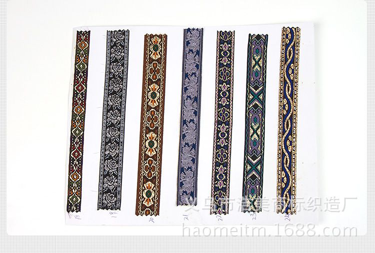 Manufacturers Produce Polyester Gold And Silver Ribbon Special Boutique Trademark Cloth Label Custom Lace Processing Wholesale Item Picture