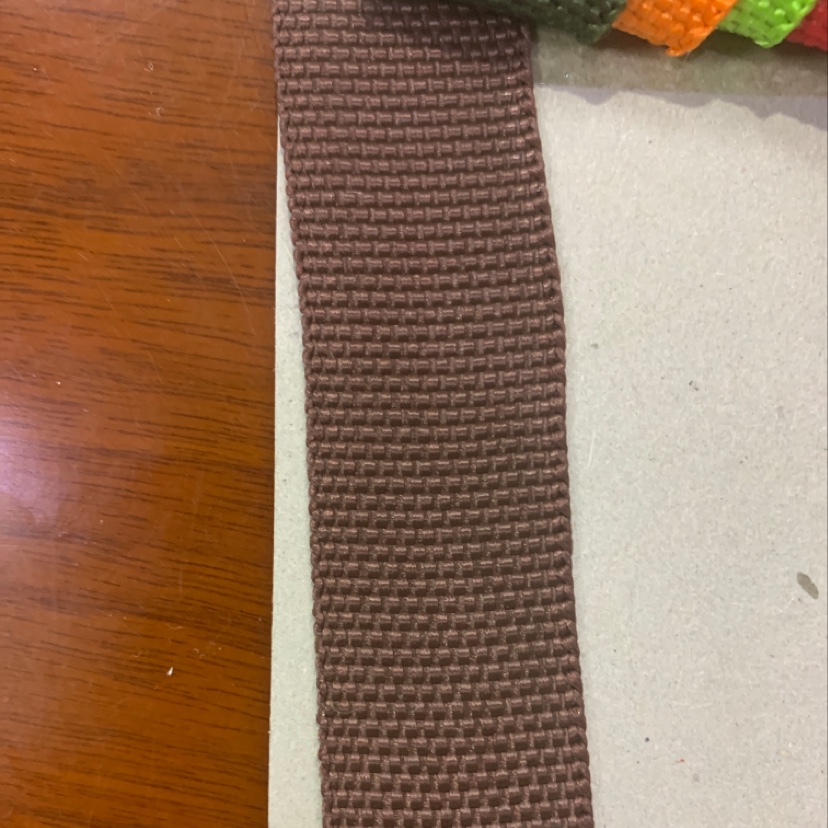 Factory direct sales of hot-selling new woven leather products ranging from 1 cm to 8 cm. Large stock of high, medium and low-end bags, sofas, shoes and fabric in No. 1 color details Picture