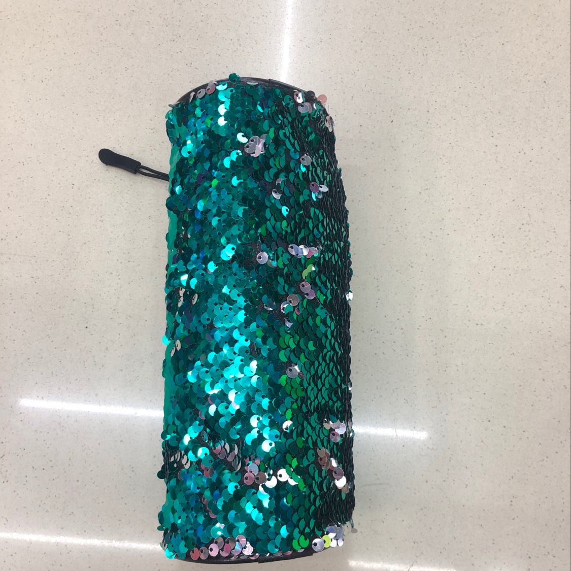 Glitter Fish Scale Cylinder Stationery Bag Pen Bag details Picture