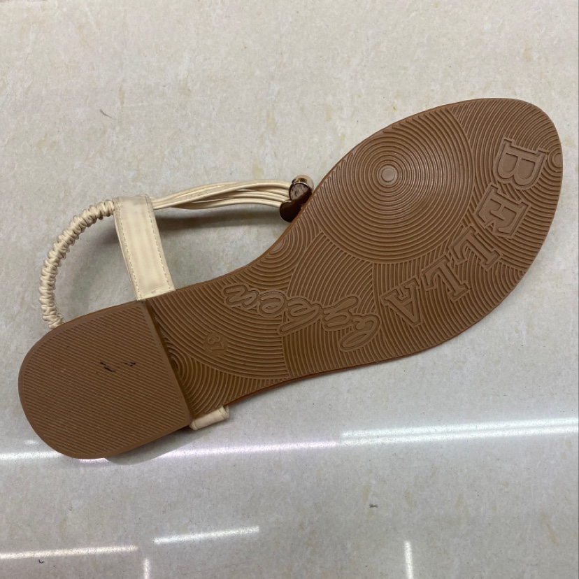 Women's Slippers Application Scenario