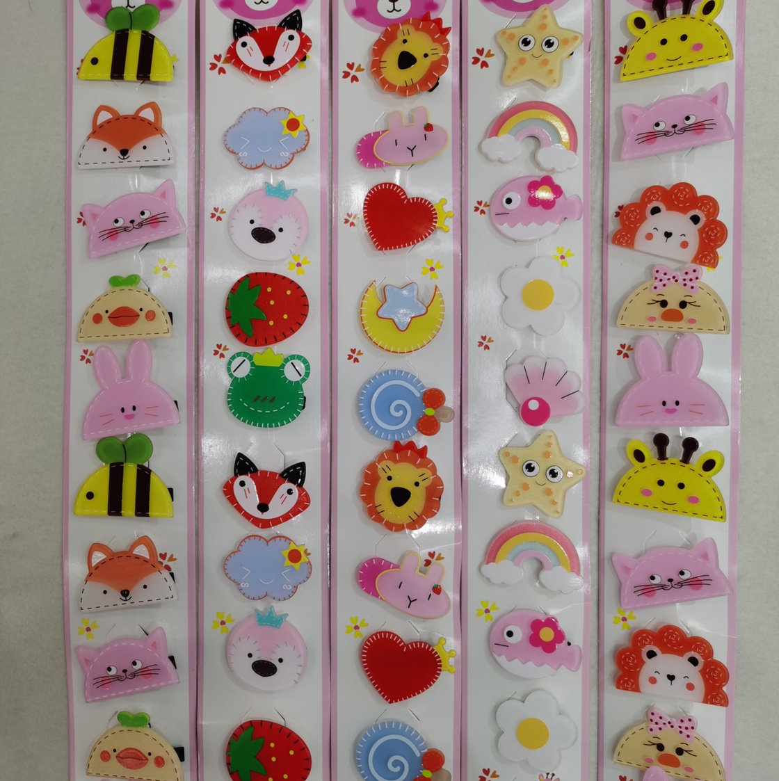 磨砂版亚克力卡通压夹