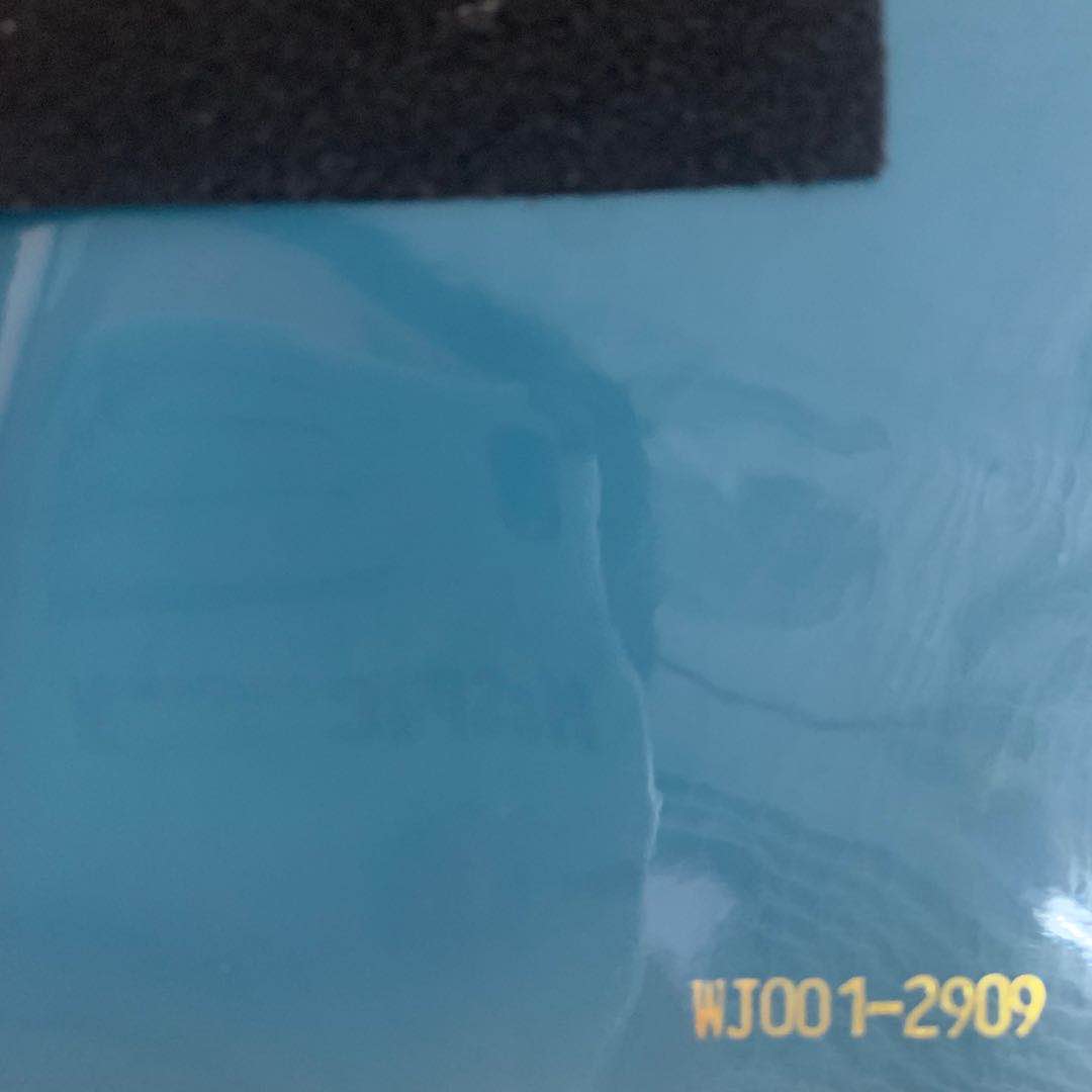 Water-based environmentally friendly PU mirror leather elastic sole for luggage, clothing and automotive materials detail image 1