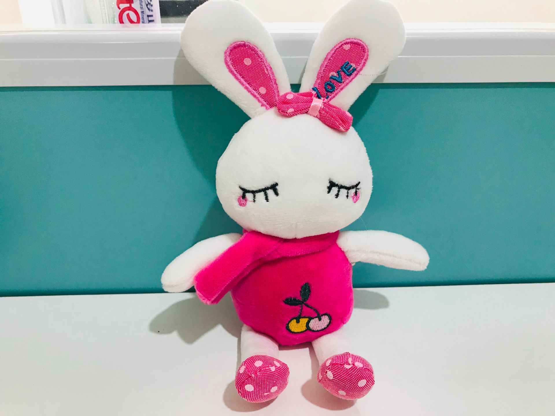 Cartoon plush toys, rabbit figurines, small pendants, dolls, cloth dolls, children's gifts, wedding scattering, clothing accessories detail image 3