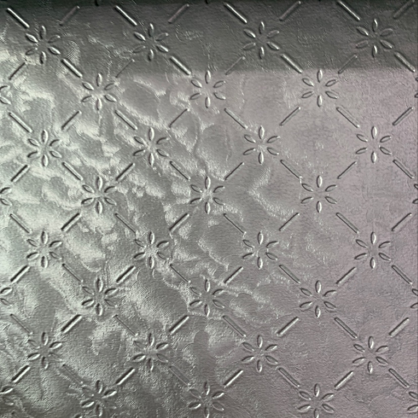 Factory direct sales of decorative leather 34, large stock of high, medium and low grade luggage, sofa, shoe materials and fabrics