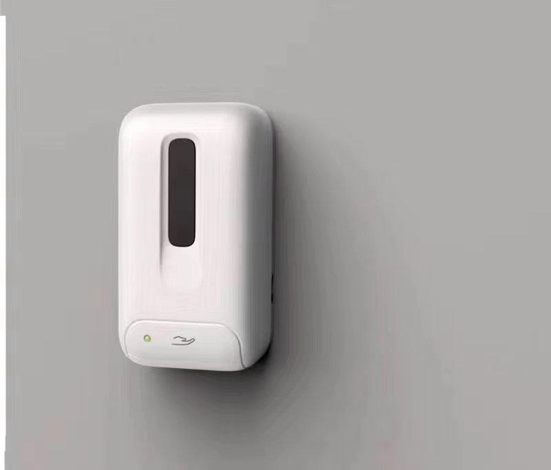 感应皂液器2白底实物图