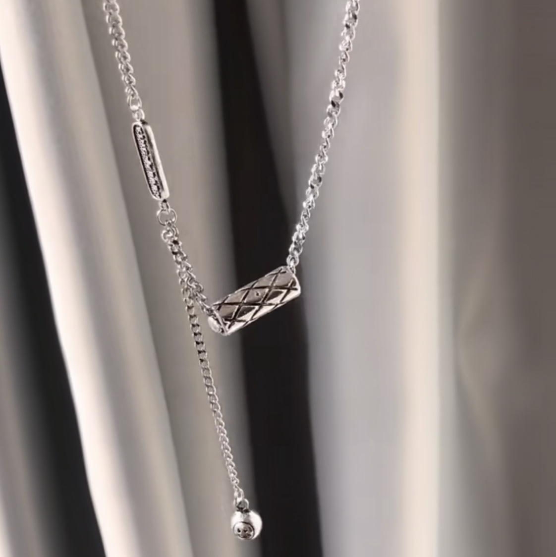 "Rolling Wealth Necklace..."