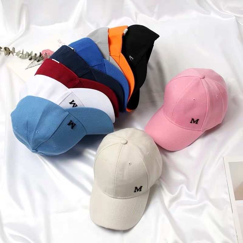 South Korean version of the baseball cap female spring and summer black M label cap travel leisure sun hat cap details Picture