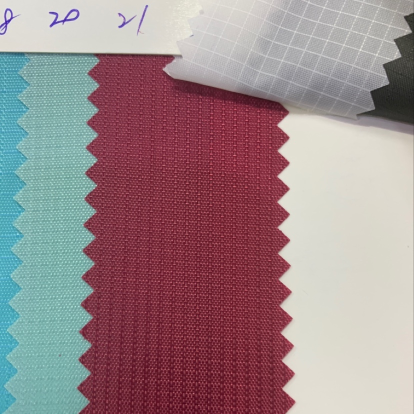 Factory direct sales of the best-selling new 210D three-section checkered fabric. Large stock of high, medium and low-end luggage, sofa, shoe materials and fabric in No. 21 color details Picture