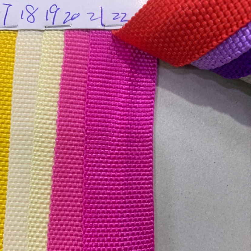 Factory direct sales of hot-selling new woven leather products ranging from 1 cm to 8 cm. Large stock of high, medium and low-end bags, sofas, shoes and fabric in 21 # color details Picture