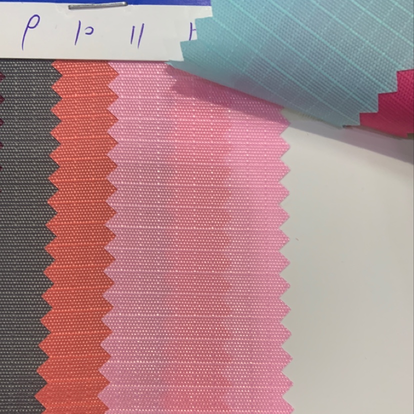 Factory direct sales of the best-selling new 210D three-section checkered fabric. Large stock of high, medium and low-end luggage, sofa, shoe materials and fabric in No. 11 color details Picture