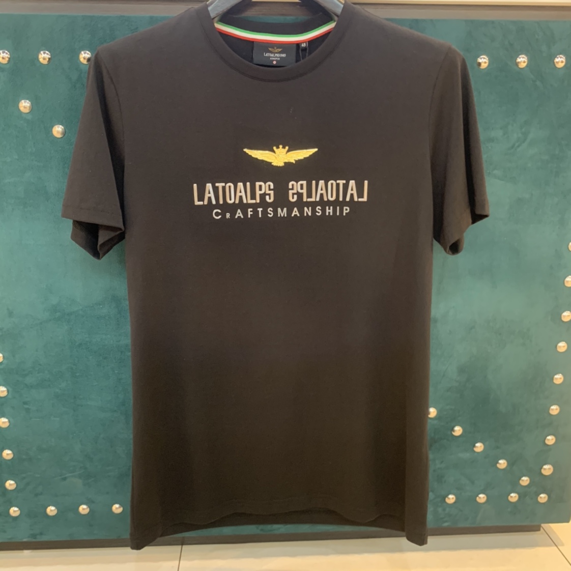 Round-neck short-sleeved shirt 10019